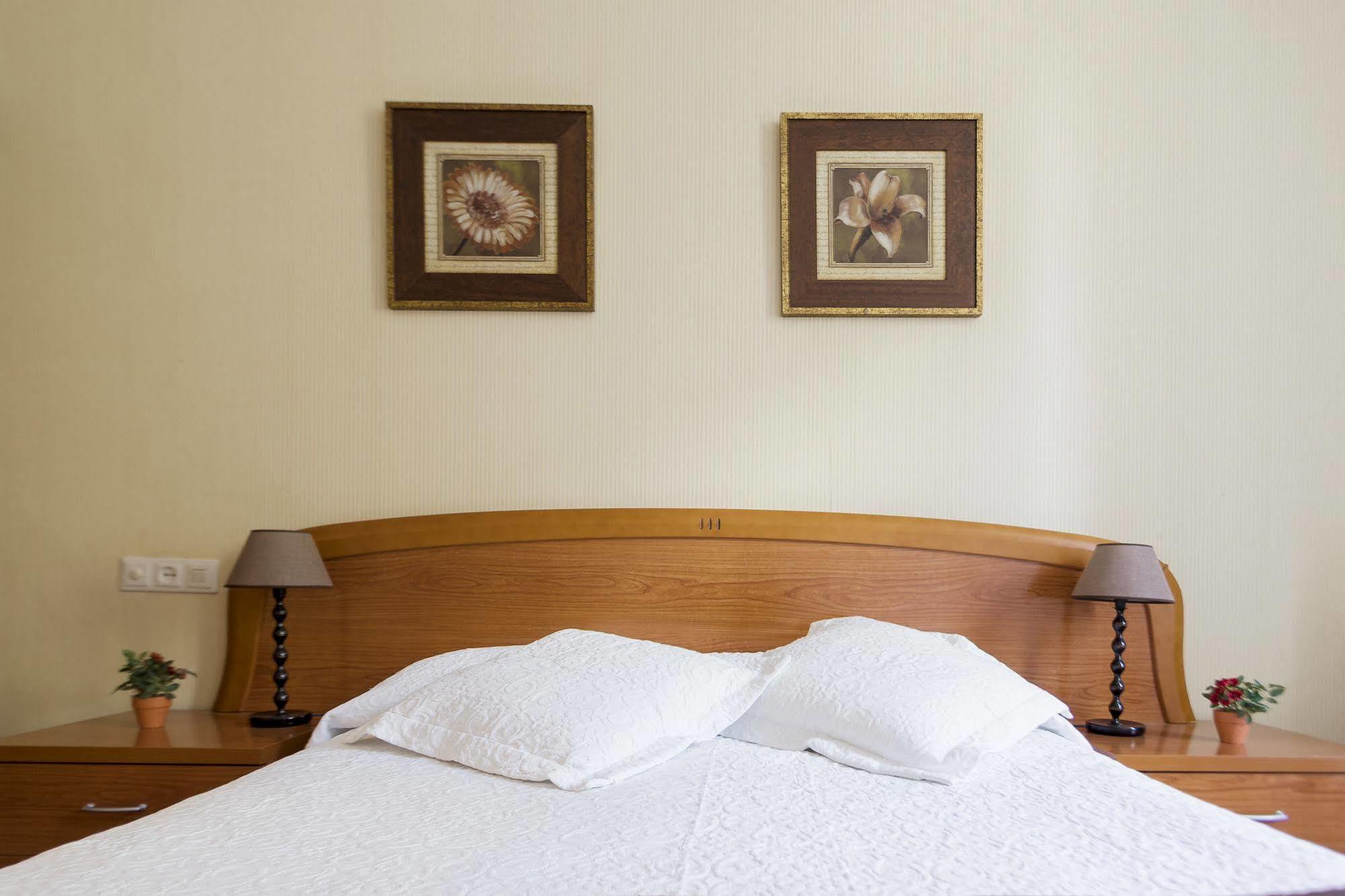Hostal La Carballinesa Santiago de Compostella Buitenkant foto