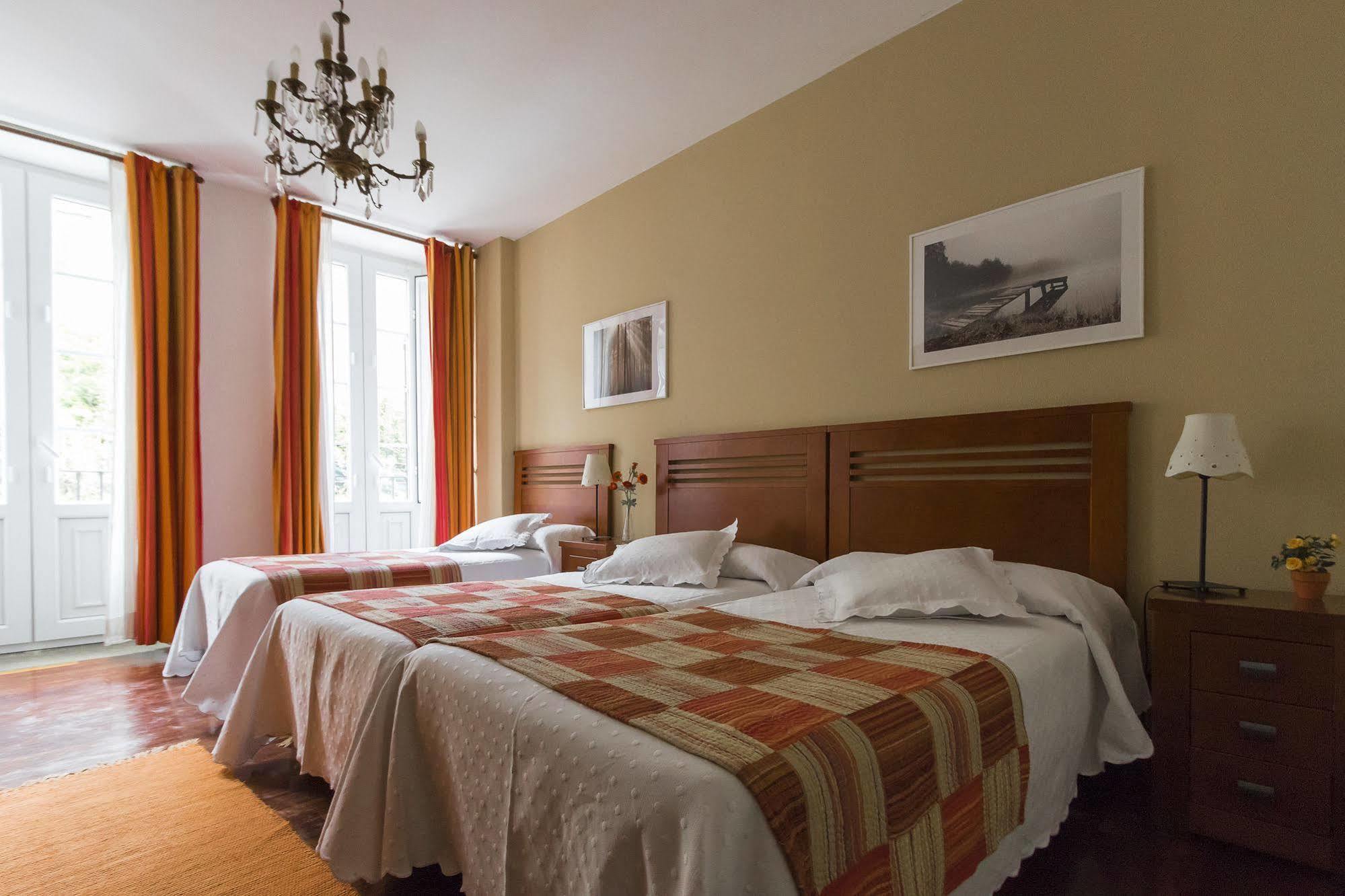 Hostal La Carballinesa Santiago de Compostella Buitenkant foto