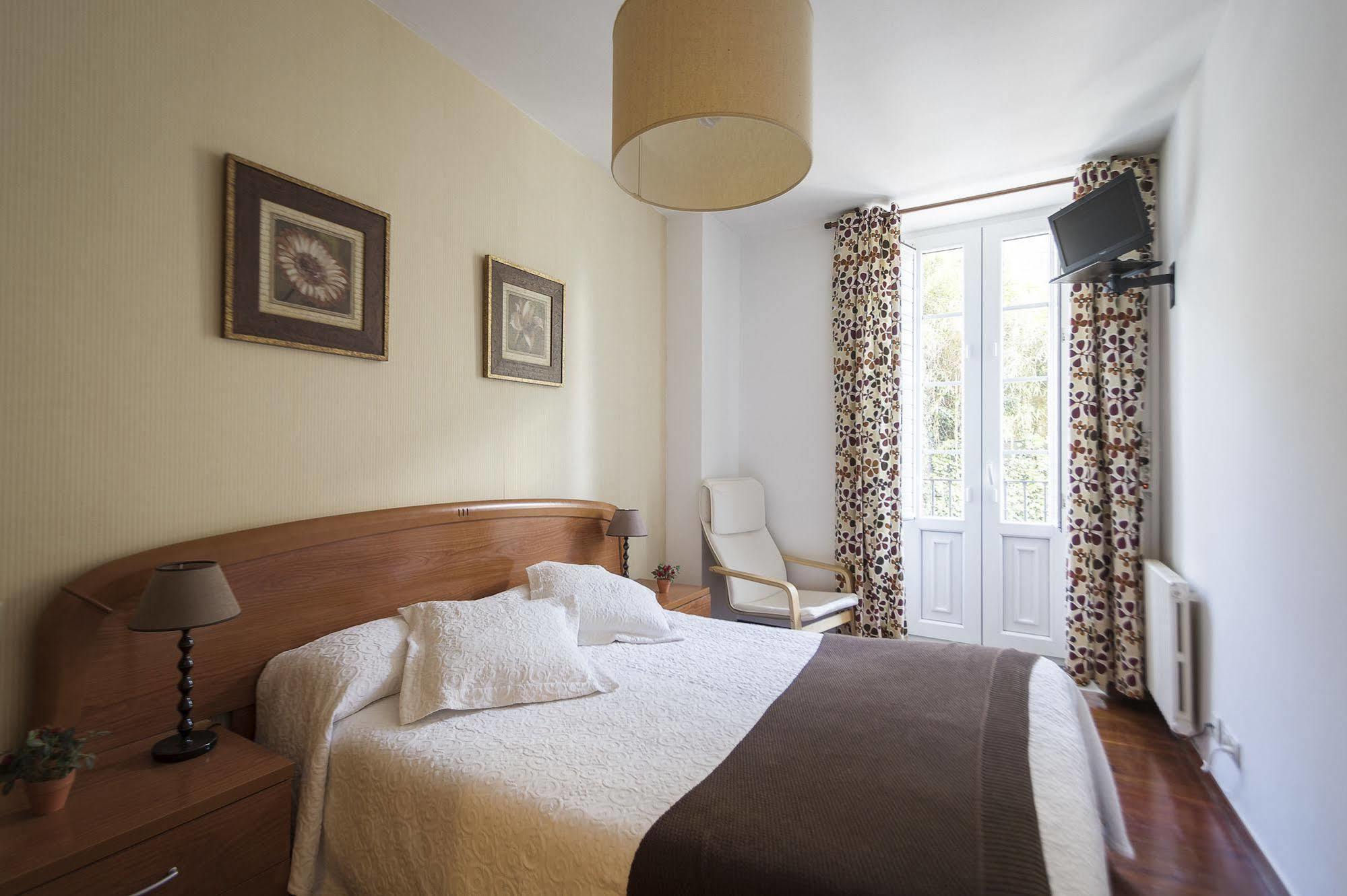 Hostal La Carballinesa Santiago de Compostella Buitenkant foto